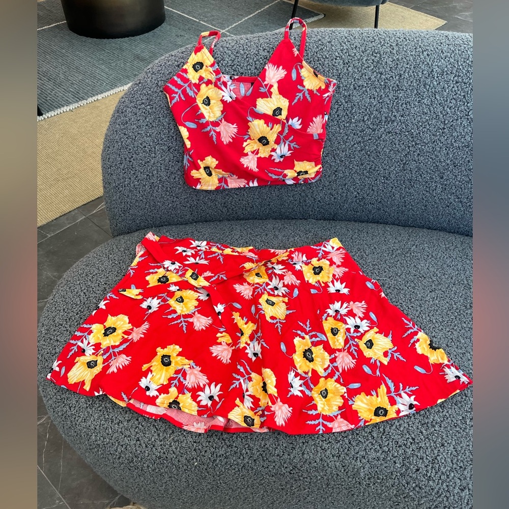 H&M Red Floral Top